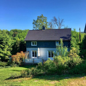 Ökologisches und modernes Waldhäuschen Solingen